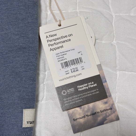 Vuori Hala Performance Crop in Heathered Blue - Picture 2 of 3